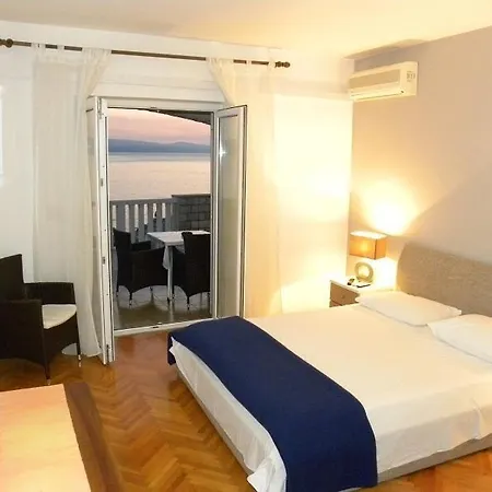 In With Sea View, Loggia, Air Conditioning, Wifi 153-28 Pisak